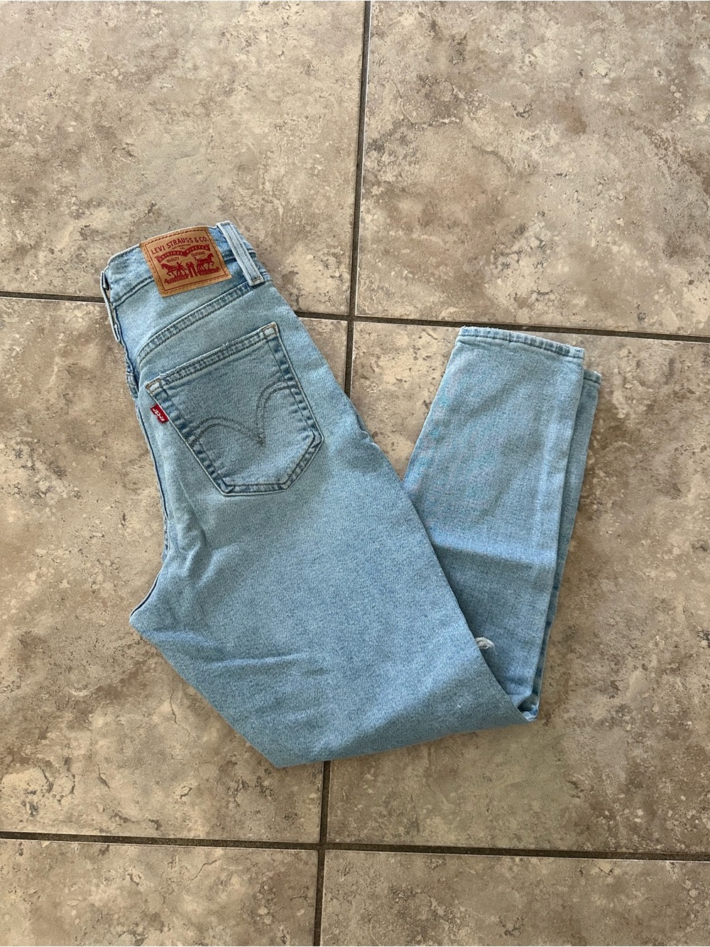 Levi's Light Blue Distressed High-Rise Women's Jeans